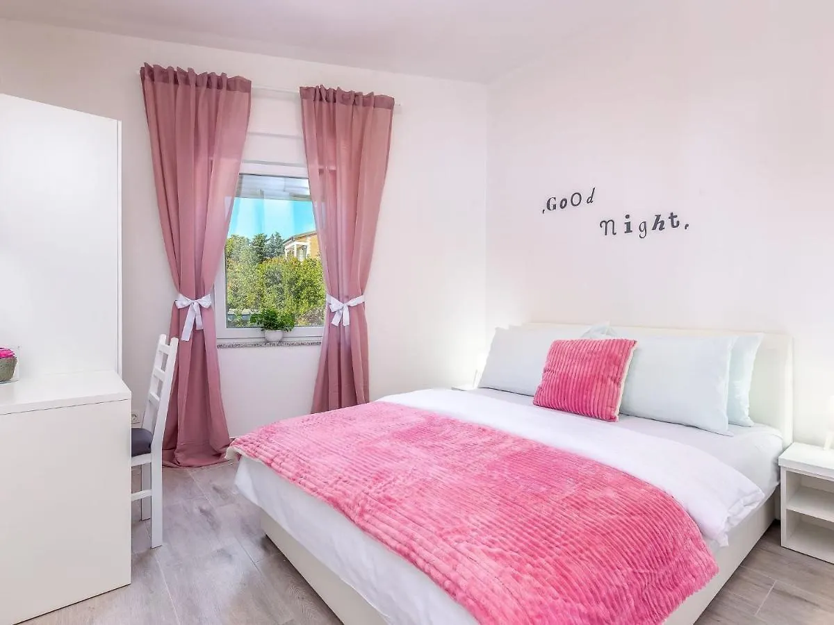 Chic Villa In Dramalj At Sea 0*,